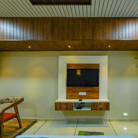 The Nest Residency Hotel Ahmedabad Ngoại thất bức ảnh