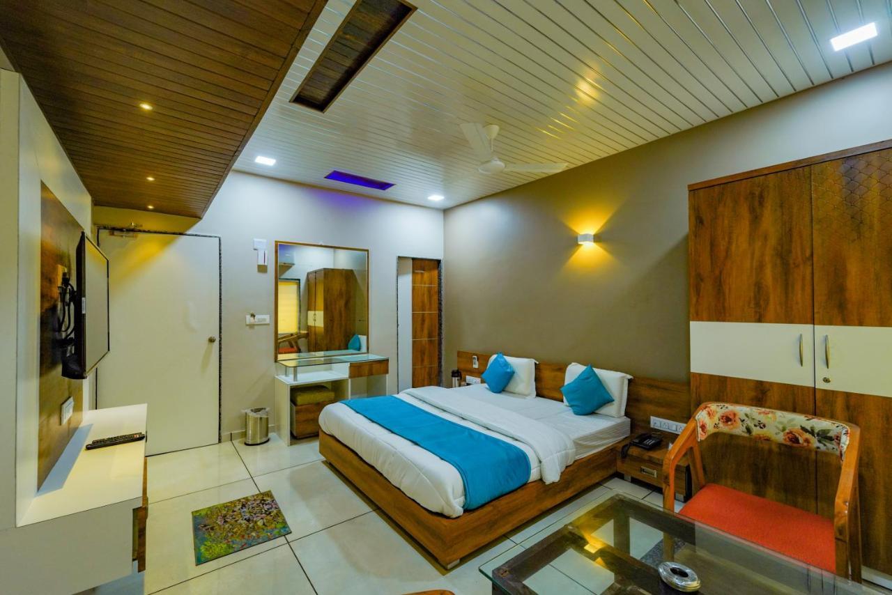 The Nest Residency Hotel Ahmedabad Ngoại thất bức ảnh